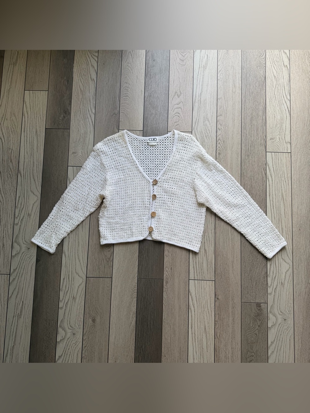 Clio Vintage White Open-Knit Button Front Crop Sweater M